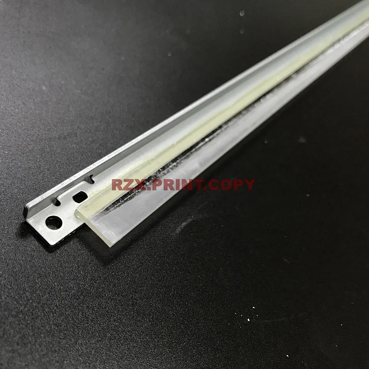 Хорошее качество переводной ремень чистящее лезвие для Toshiba 2050C 2051C 2550C 2551C