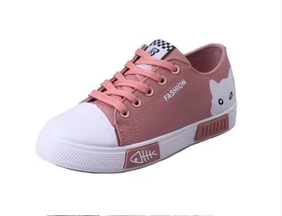 Женская парусиновая обувь на плоской подошве с рисунком белая повседневная