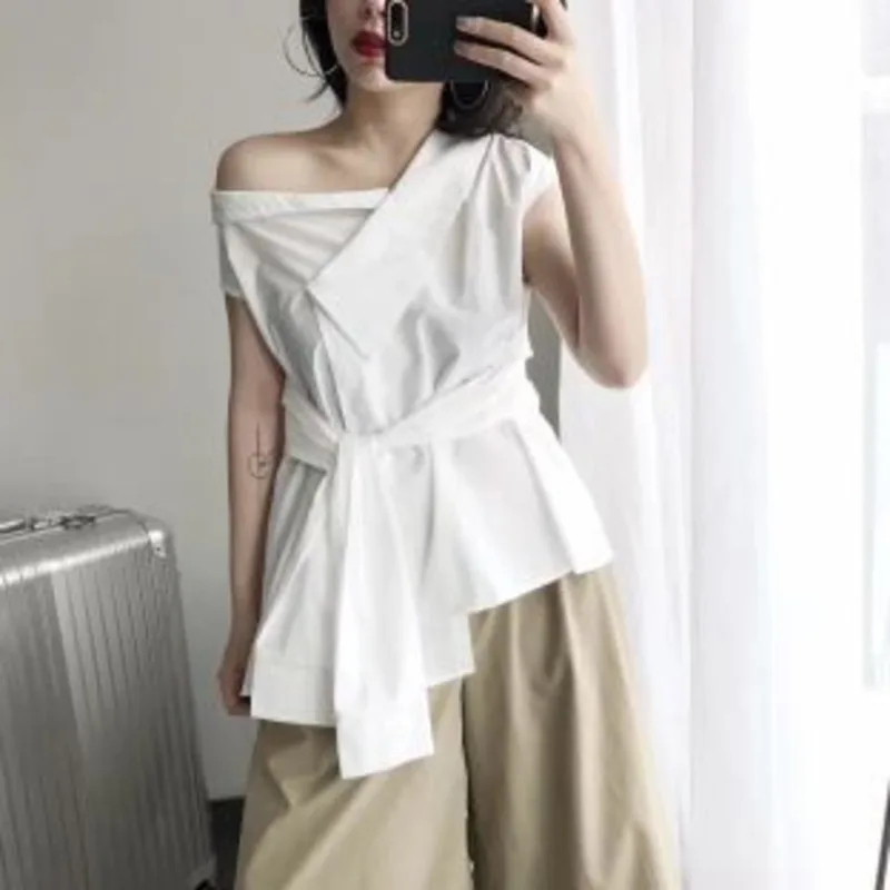 Женская ассиметричная рубашка LANMREM белая блузка с косыми воротниками без рукавов