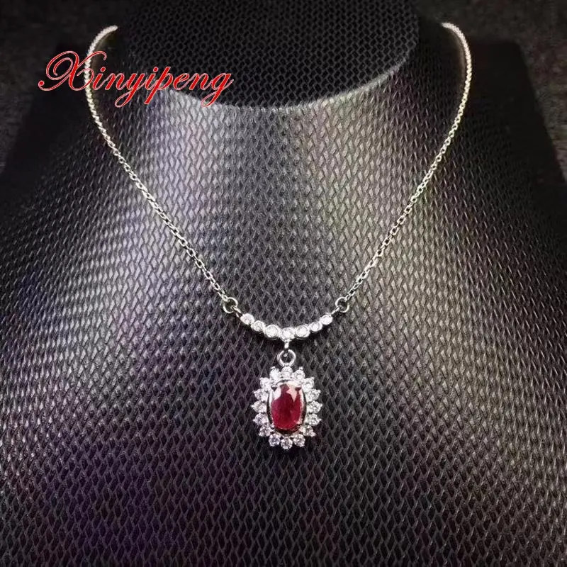 baratas Pombos Xin Yi Peng 925 Prata Incrustada Natural Vermelho Rubi Colar Mulher Colar De Moda Elegante