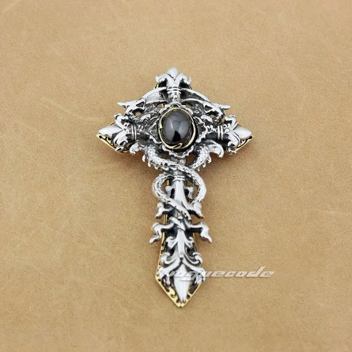 Черная подвеска в виде шпагата дракона из фианита серебряная с твердым камнем