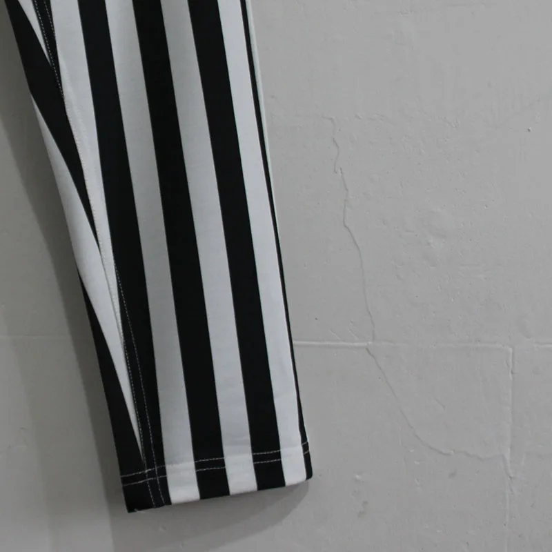 

2019 Black and White Stripes Mens Joggers Casual Pants Fitness Men Sportswear Tracksuit Bottoms Skinny Sweatpants Trousers