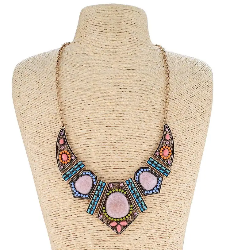 2020 New Design High Quality Jewelry Fashion Women Colorful Resin Acrylic Statement Collar Necklace Choker Necklaces &amp Pendants |