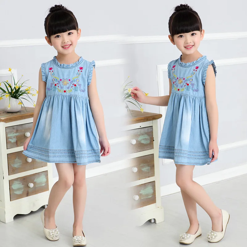 Женское джинсовое платье без рукавов с цветочной вышивкой | Мать и ребенок