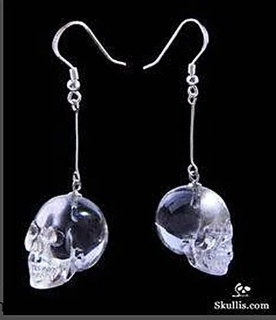 

2pcs Natural quartz crystal white crystal engraved skull earrings pendant cure