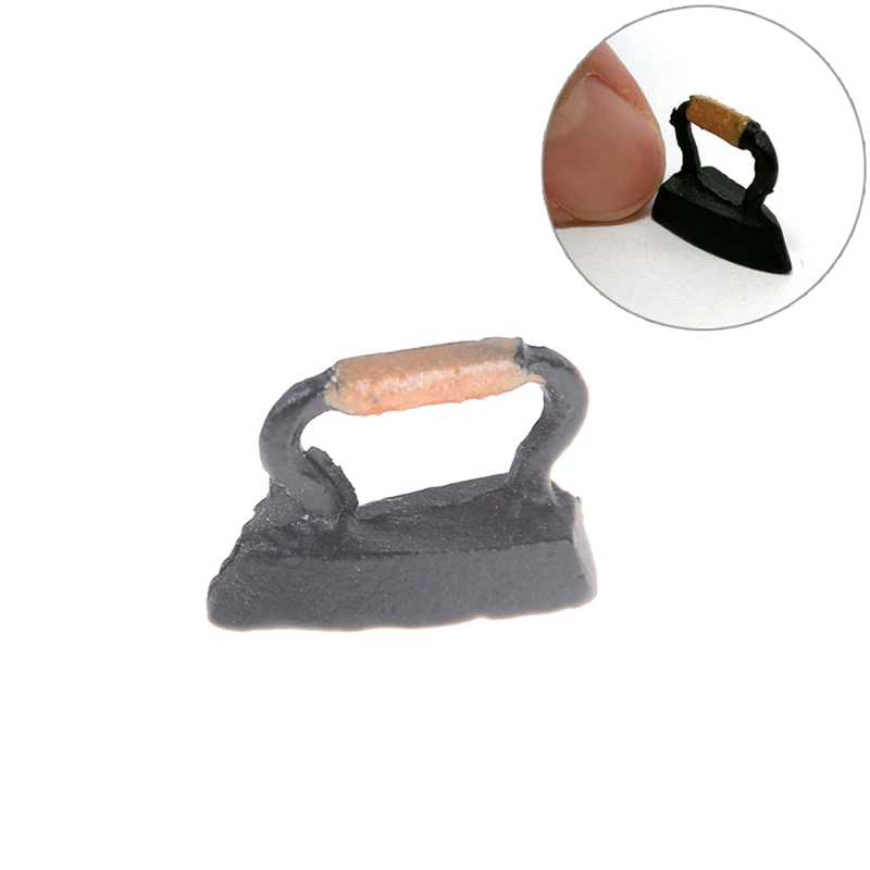 

Metal 1:12 Miniature Iron Cute MINI Dollhouse Miniature Adornment An Iron Clothes Tool Furniture Toys Dolls Accessories