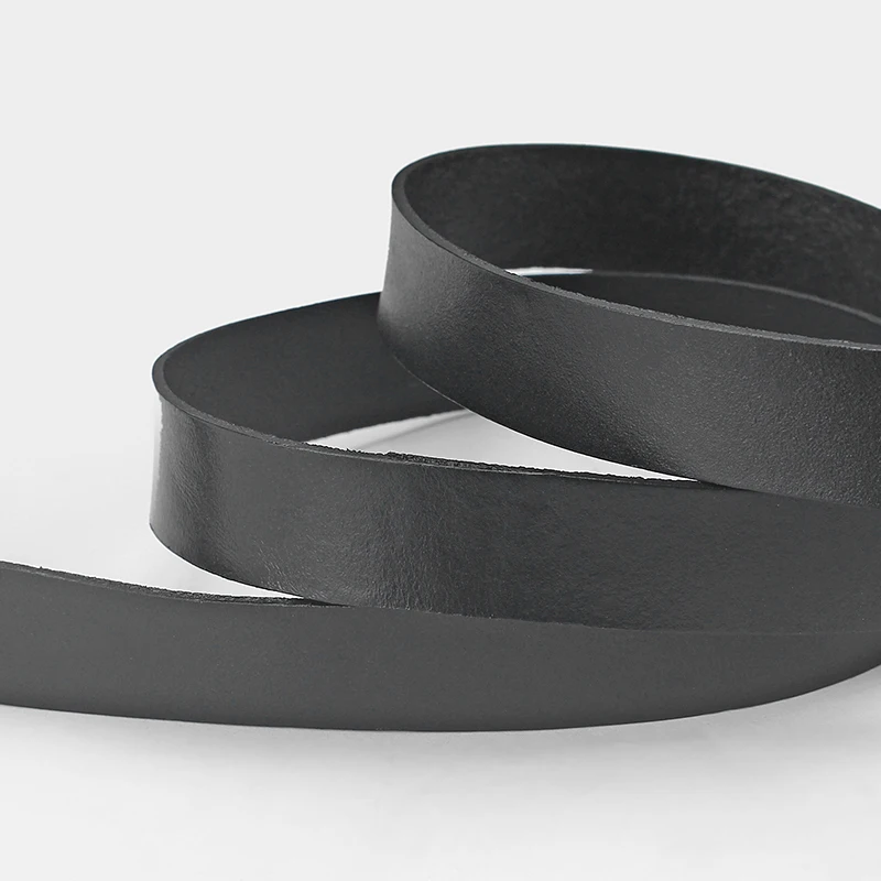 Шнурок из натуральной кожи черного и темно коричневого цвета 1 метр плоский