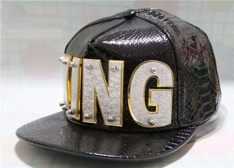 Кепка в стиле хип хоп с кристаллами и акриловыми буквами заклепками King из