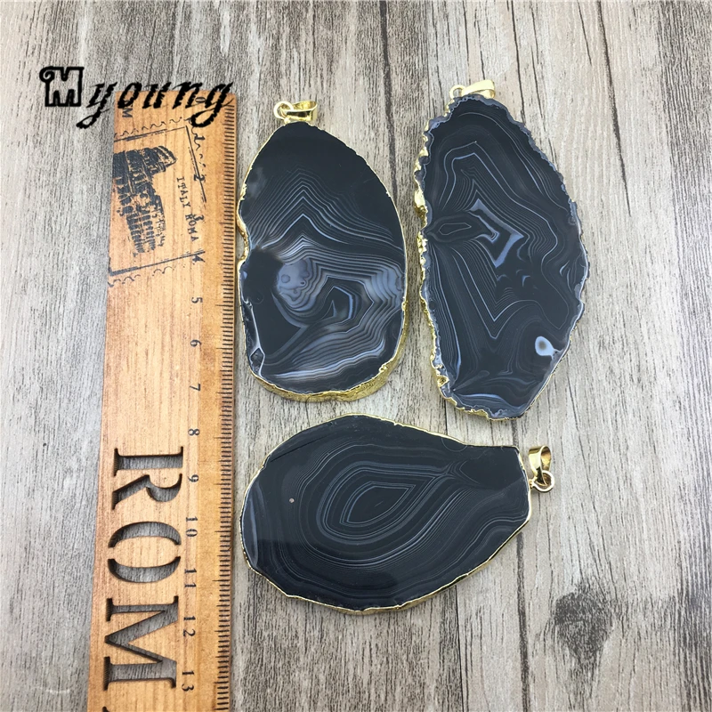 Большой кулон из черного и белого агата в свободной форме Очаровательные золотые