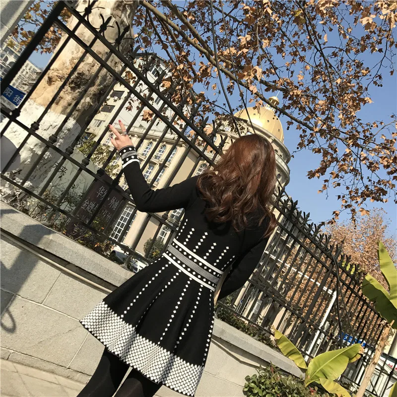 Осень 2018 женские платья свитеры черно белое клетчатое вязаное платье трапеция с