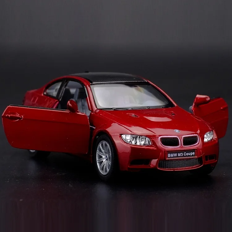 Точная имитация эксклюзивный Diecasts& Toy Vehicles: стильный дизайн автомобиля M3 Coupe 1:36 модель суперкара из сплава оттяните задние двери автомобиля Openable