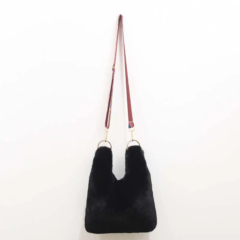 black faux fur bags Модные дизайнерские женские сумки из искусственного меха кролика рекс Осень Зима Новая роскошная плюшевая женская сумка - Цвет: black faux fur bags