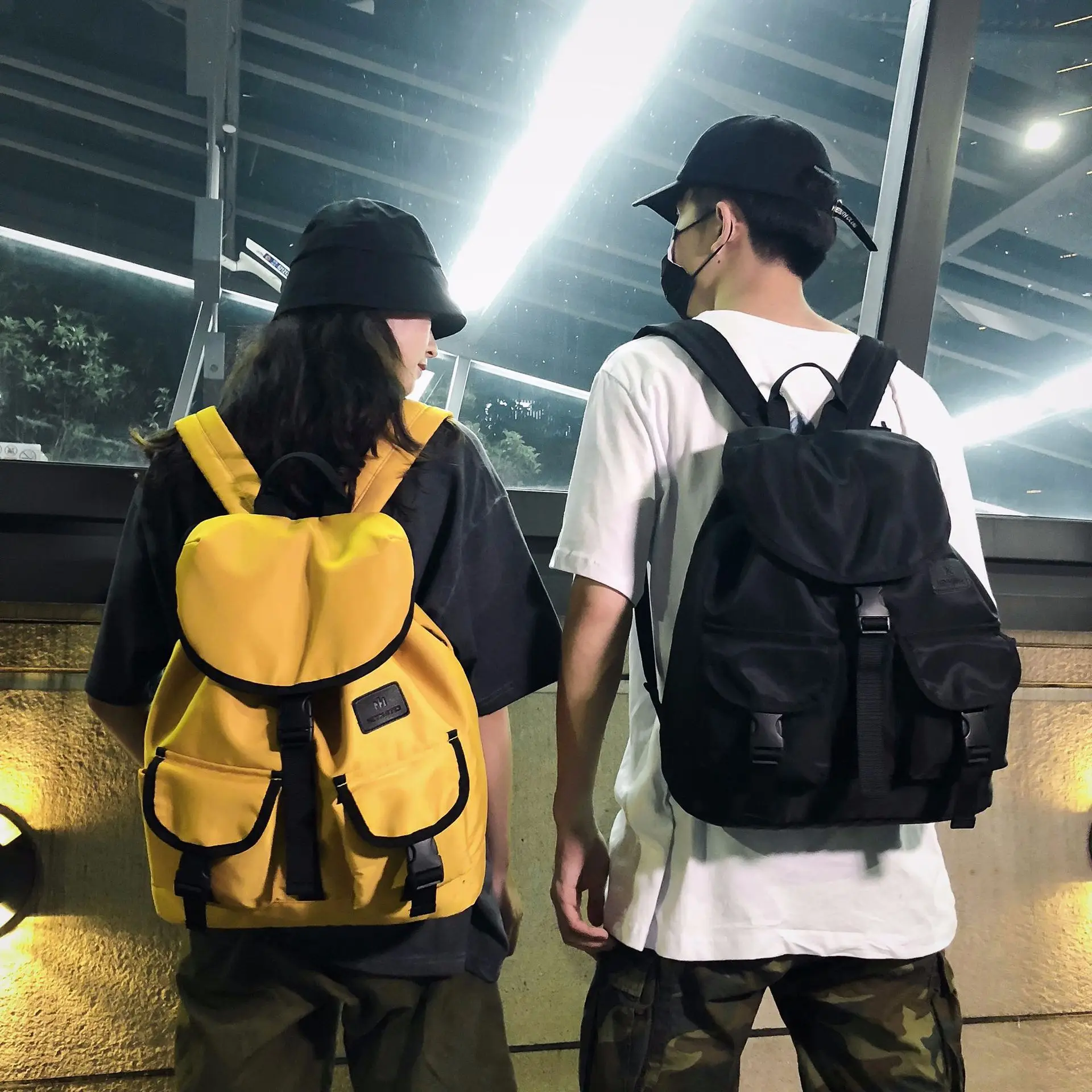 Новые фирменные дорожные сумки через плечо водонепроницаемая вместительная