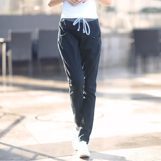 Женские джинсы шаровары с эластичным поясом черные белые зеленые синие красные в