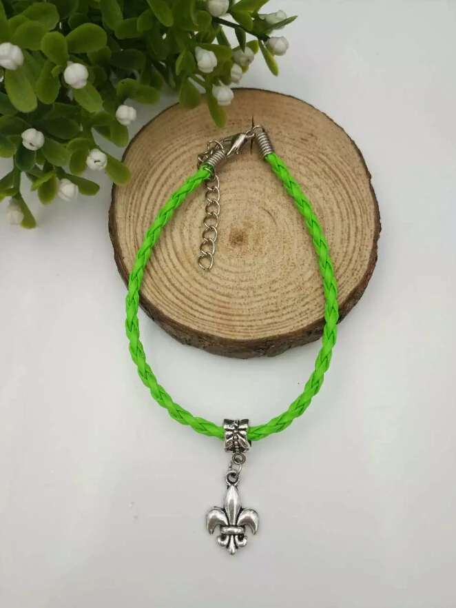 20 шт./лот Быстрая доставка Флер де Лис Висячие Бусы Кулон Разноцветные Кожаные