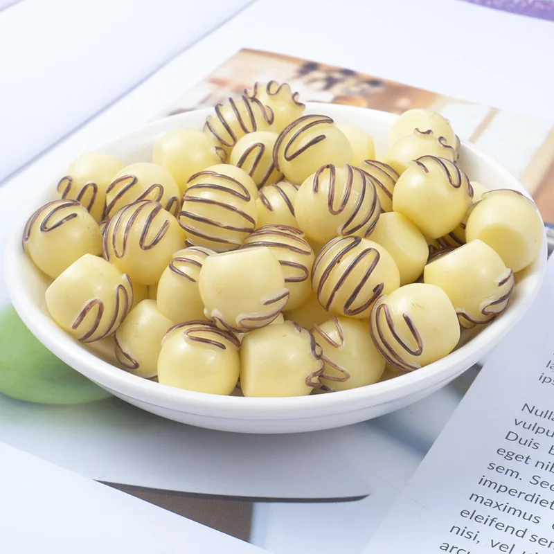 

20 Piece/lot Cute Cartoon Mini Chocolate Ball Model Small Statue Figurine Crafts Ornament Miniatures Phone Bag DIY