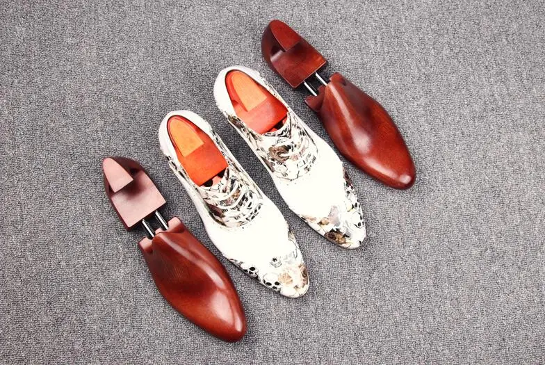 Туфли мужские классические на высоком каблуке лакированная кожа со шнуровкой с