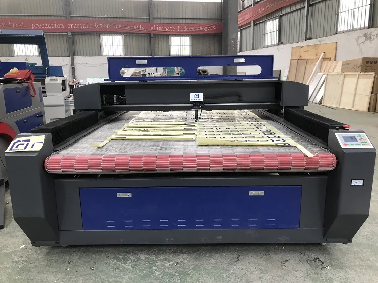 Высокое качество 1625 автоматическая подача CNC лазерная режущая машина/лазерный
