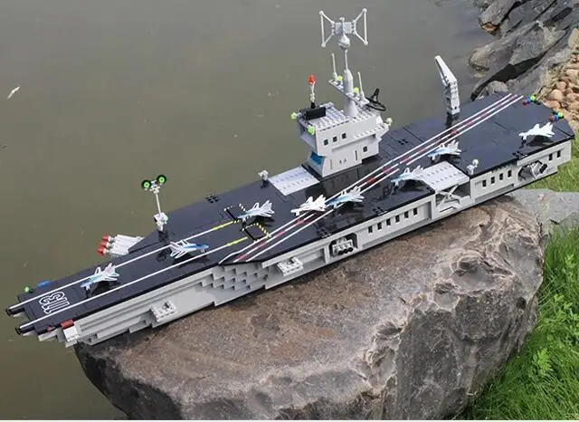 Модель Строительство комплекты Совместимость с lego city военный авианосец 778 3D