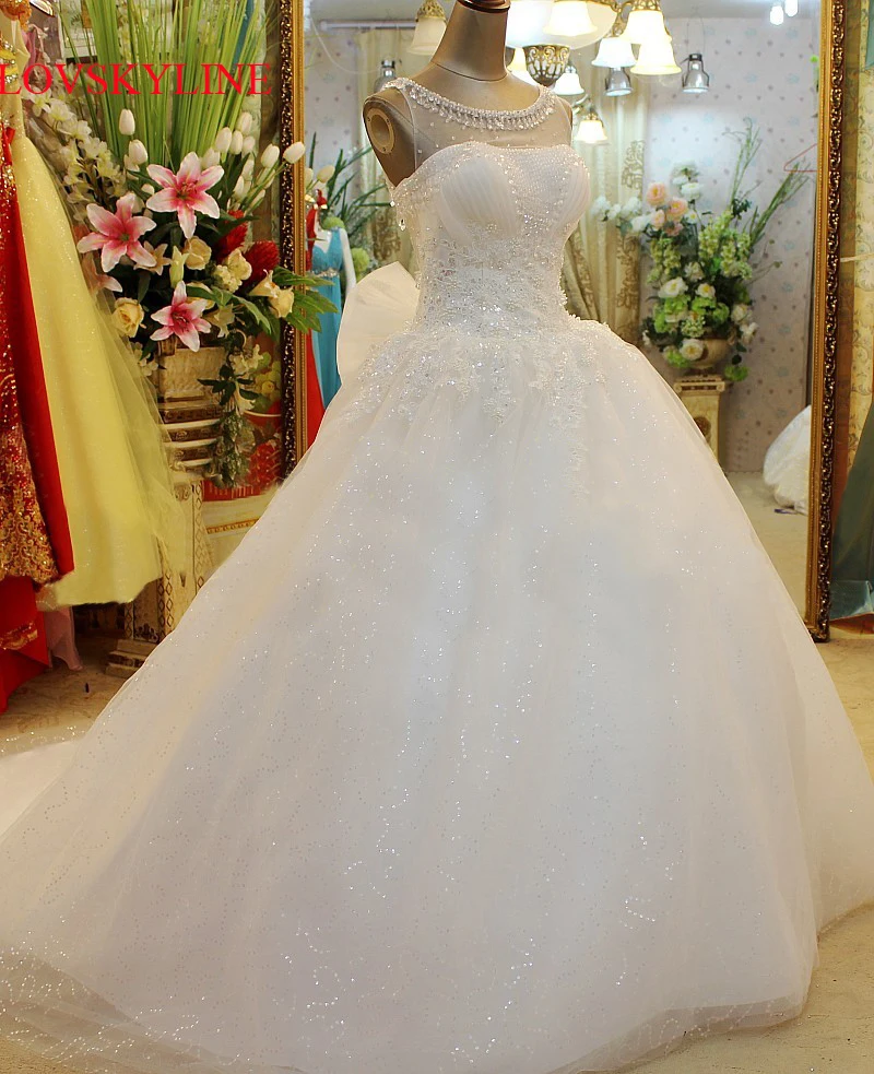 

Wedding Dress Vestido de noiva Lace Embroidered Beading Vintage Sweet Straps yarn puff Wedding dress Wedding gowns