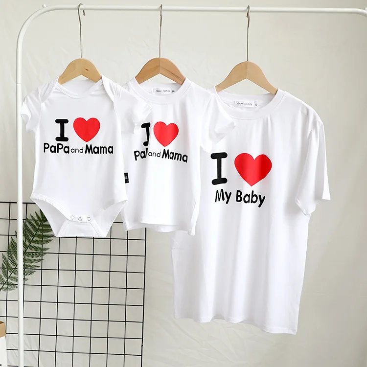 Футболка с надписью «love» Семейные Комплекты Одежда для мамы, дочки, папы, футболки для сына «mommy and me» Футболки для мамы и ребенка одежда для семьи