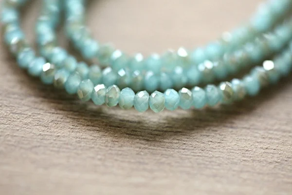 Гальванические стеклянные бусины 80 шт светло морской зеленый полупокрытый