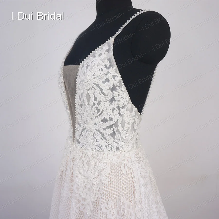 Свадебные платья на бретельках ТРАПЕЦИЕВИДНОЕ кружевное платье с аппликацией из
