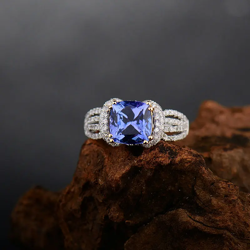Обручальное кольцо из танзанита с натуральными бриллиантами 8x8 мм в форме