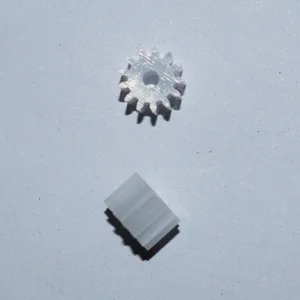 10100 шт. 13 зубьевотверстие 2 ммOD 7,5пластиковая Шестерня мотораРадиоуправляемая машинаDIY игрушки аксессуарычасти технической моделиДетские игрушки132A