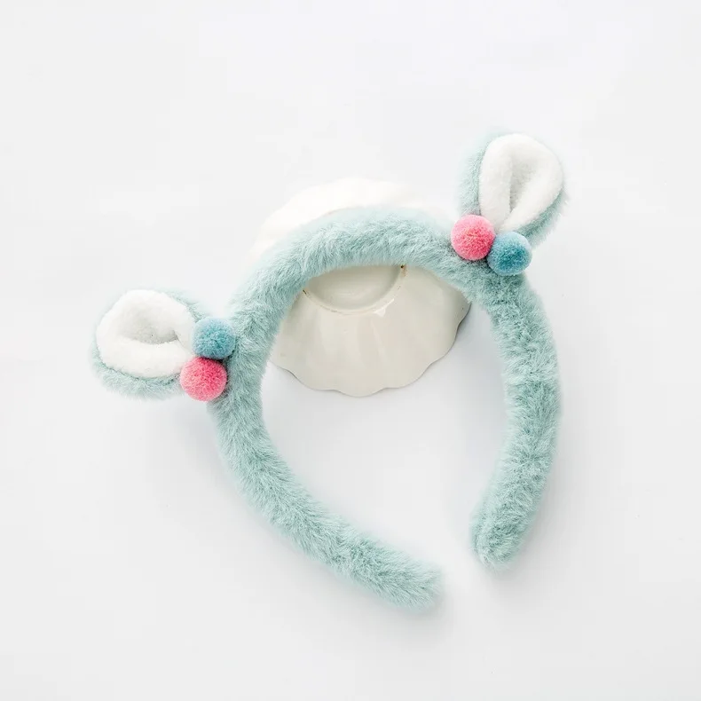

Boutique 10pcs Fashion Cute Pom Pom Fur Bear Ears Hairbands Solid Animal Hard Headbands Princess Winter Hair Accessories