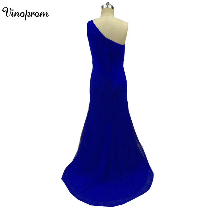 Королевское синее платье подружки невесты длинное на одно плечо недорогое для