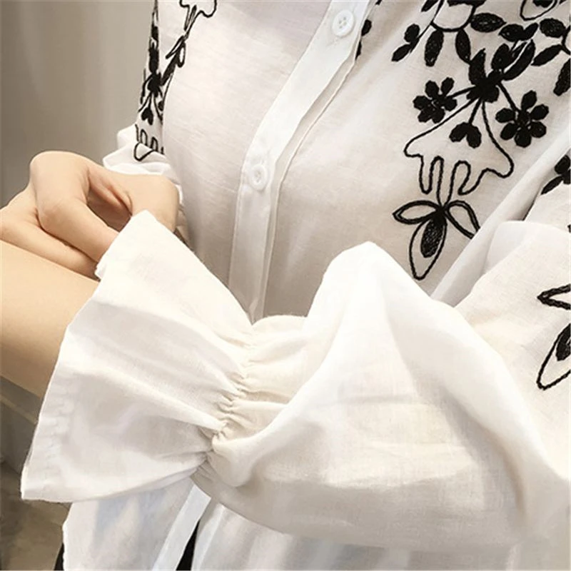 

Spring Autumn Fashion Women Embroidery Cotton Linen Blouses Female Flare Sleeve O-Neck Tops Blouse Shirt Camisas Femininas O118