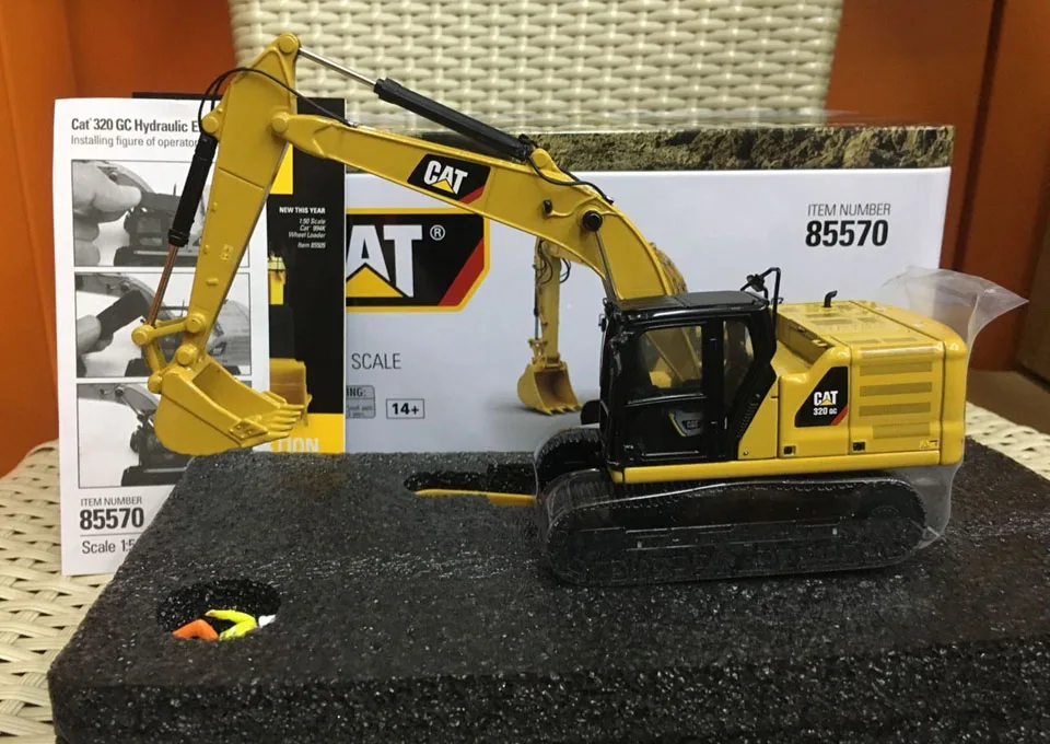 

Caterpillar Cat 320 GC Hydraulic Excavator Next Generation 1/50 Scale Metal Model By DieCast Masters DM85570