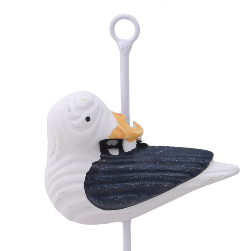 Пальто и шапка в средиземноморском стиле вязанные крючком синие белые