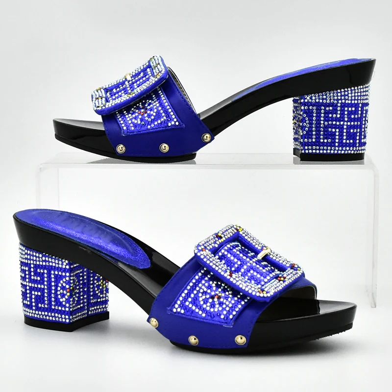 Новейшие женские итальянские свадебные туфли золотистого цвета в Африканском и