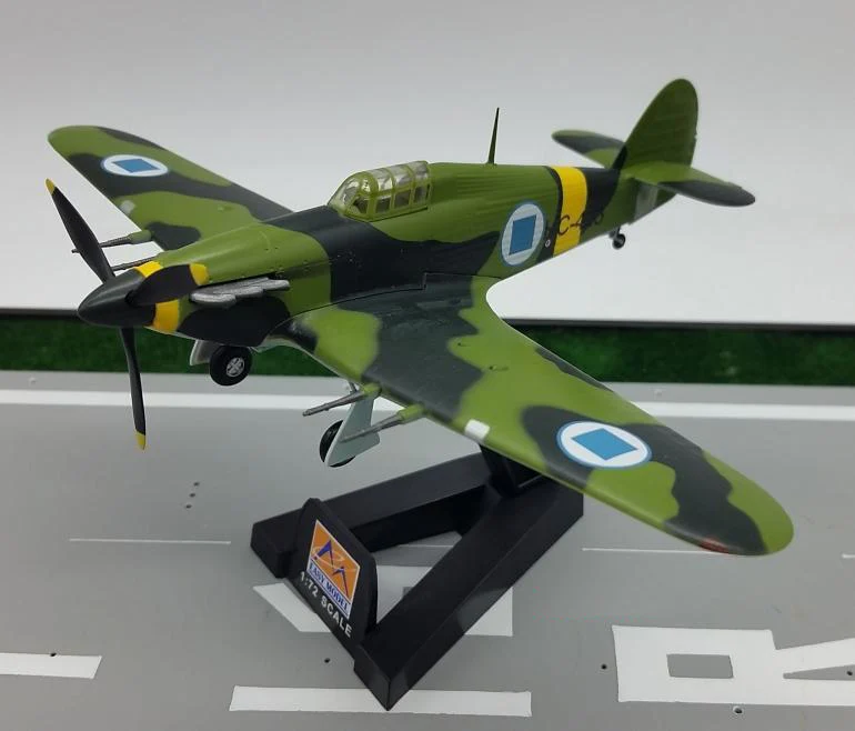 TRUMPETER 1: 72 британская Вторая мировая война Hawk Hurricane Model Finland Squadron 37243 избранная