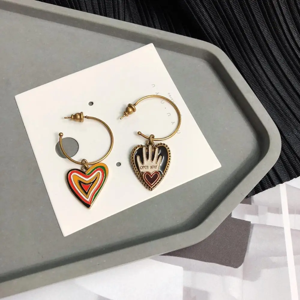 2019 модные асимметричные серьги в виде ладоней сердца для женщин золотые круглые