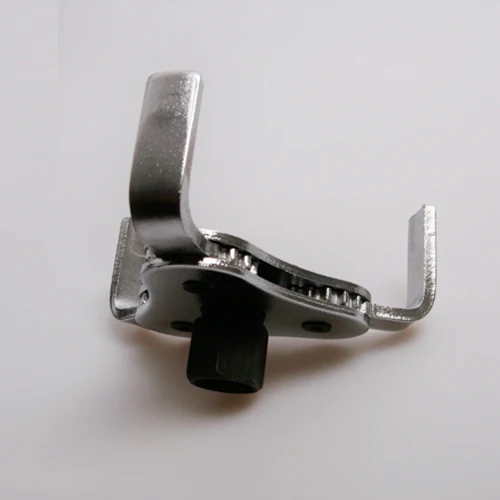 

Universal Three Leg 2 Way Engine Oil Filter Removal Wrench Spanner 3 Jaw For Car