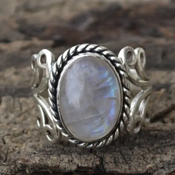 OMHXZJ Wholesale European Fashion Woman Man Party Wedding Gift Silver White Oval Moonstone Taiyin Ring RR314