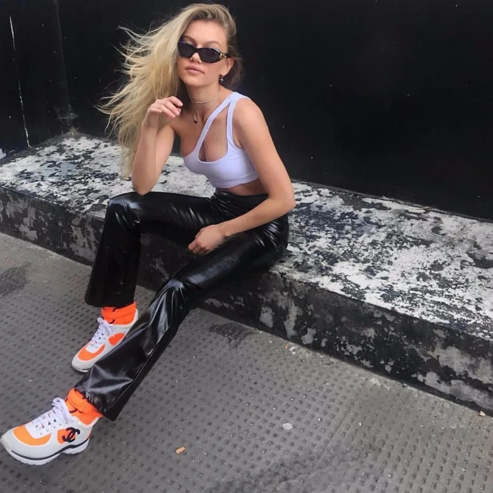 Полый Цельный купальник 2019 Однотонный женский купальный костюм для женщин Maillot De