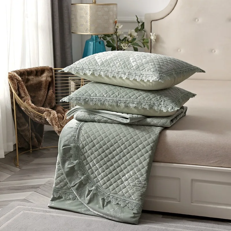 

Famvotar Premium Ultra-Soft Velvet Touch Quilted Bedspread 3Pcs Luxurious Lightweight All Season Diamond Quilted Coverlet-Green