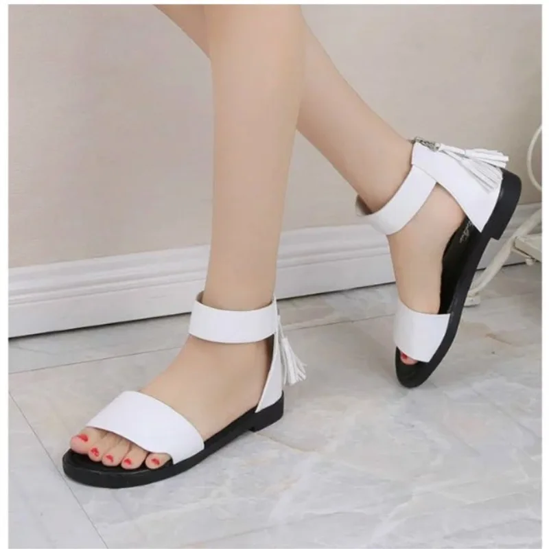 Сандалии женские с бахромой плоская подошва пляжные шлепанцы Нескользящие