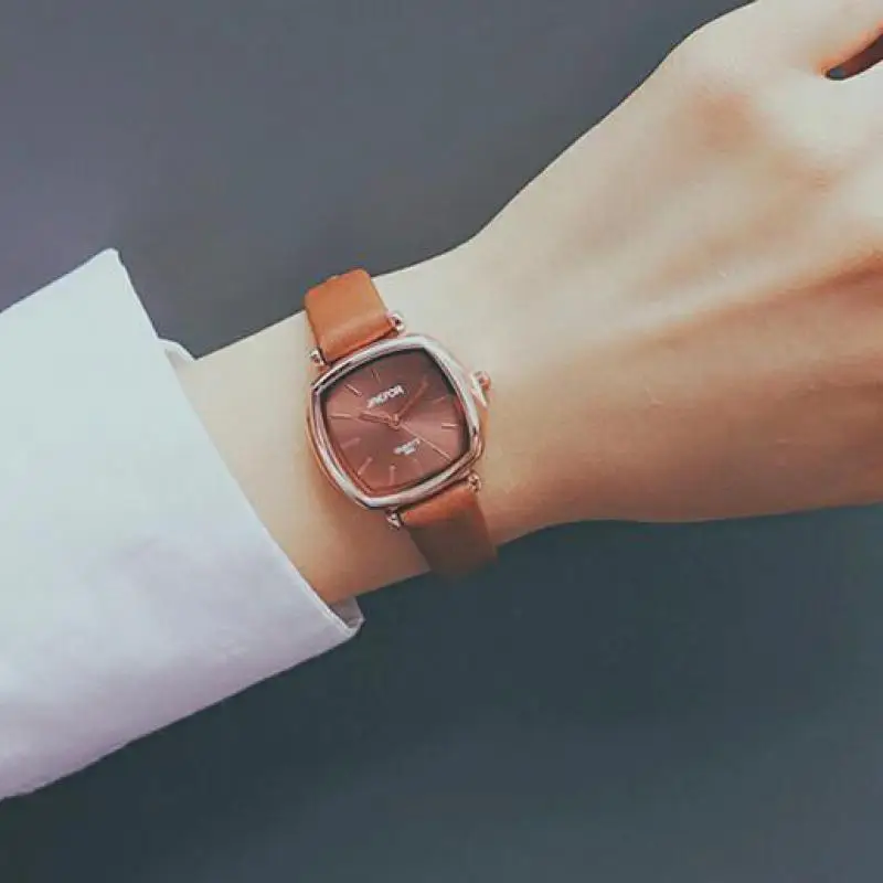 Ulzzang Винтаж квадратный для женщин часы 2018 Элитный бренд Женская одежда кварцевые