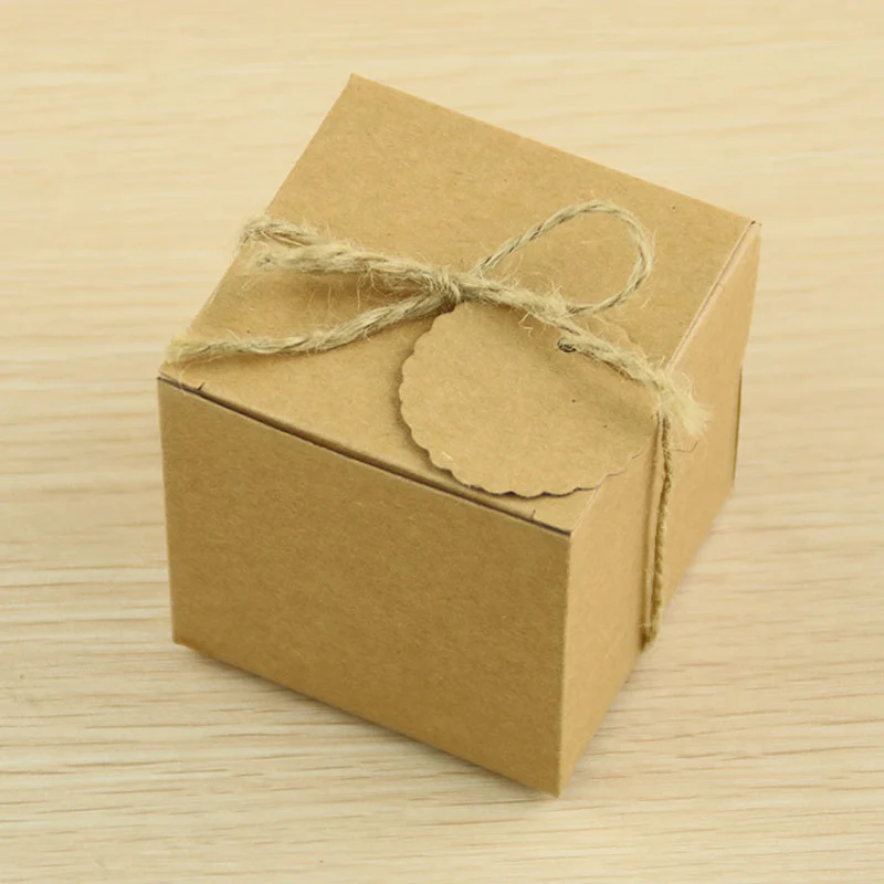 100pcs/lot DIY Simple Thin Kraft Paper Wedding Candy Box With Writting Card Special Gift Party Birthday Supplies 7*7*7 | Дом и сад