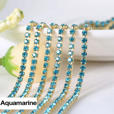 Aquamarine 20 цветов 3 ярда SS8(2,5 мм) близкая цепь страз в оправе отделка Кристалл Стекло квадратная Золотая основа Металл - Цвет: Aquamarine