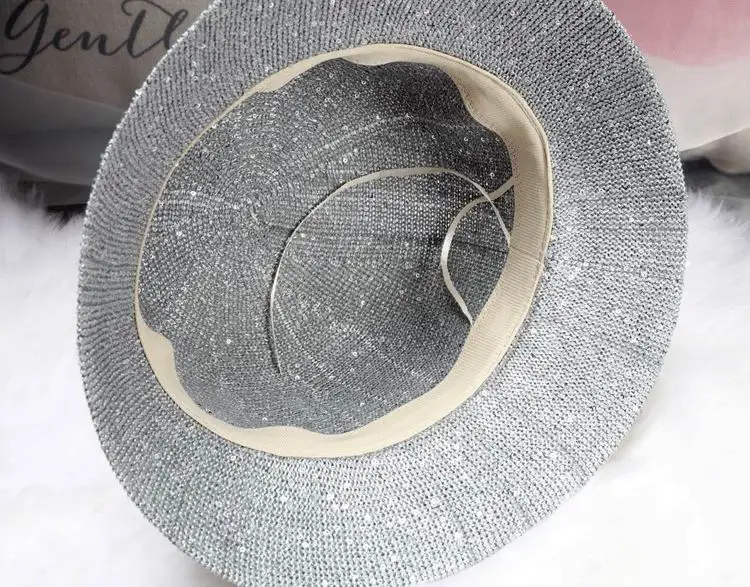 

dropshipping South Korea leisure metal ring sequins knitting hat ms spring/summer beach sun straw hat holiday sun hat