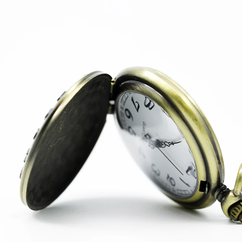 Модные часы с бронзовым изображением трактора кварцевые карманные гордиться