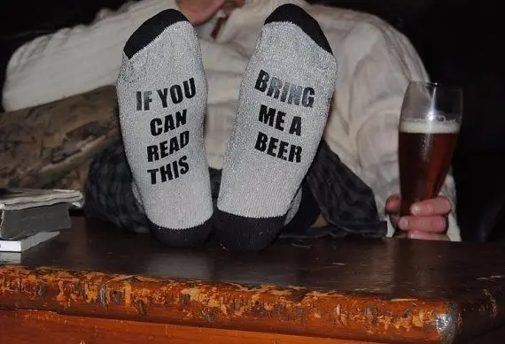 Модные винные носки на заказ если вы можете прочитать приносите мне стакан