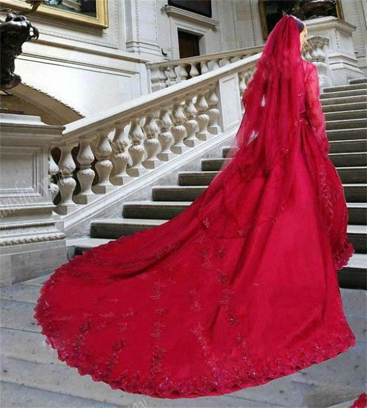 

Newly Red Beaded A-Line Wedding Gown V-Neck Zipper Back Chapel Train Wedding Dress Regular Long Sleeves Lace Vestido De Noiva