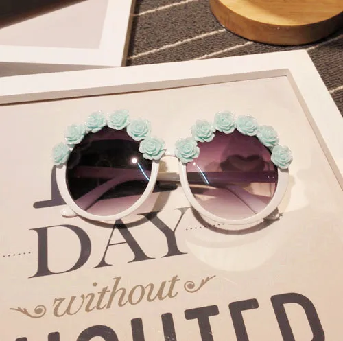 2017 женские солнцезащитные очки с черным цветком модные круглые пляжные для